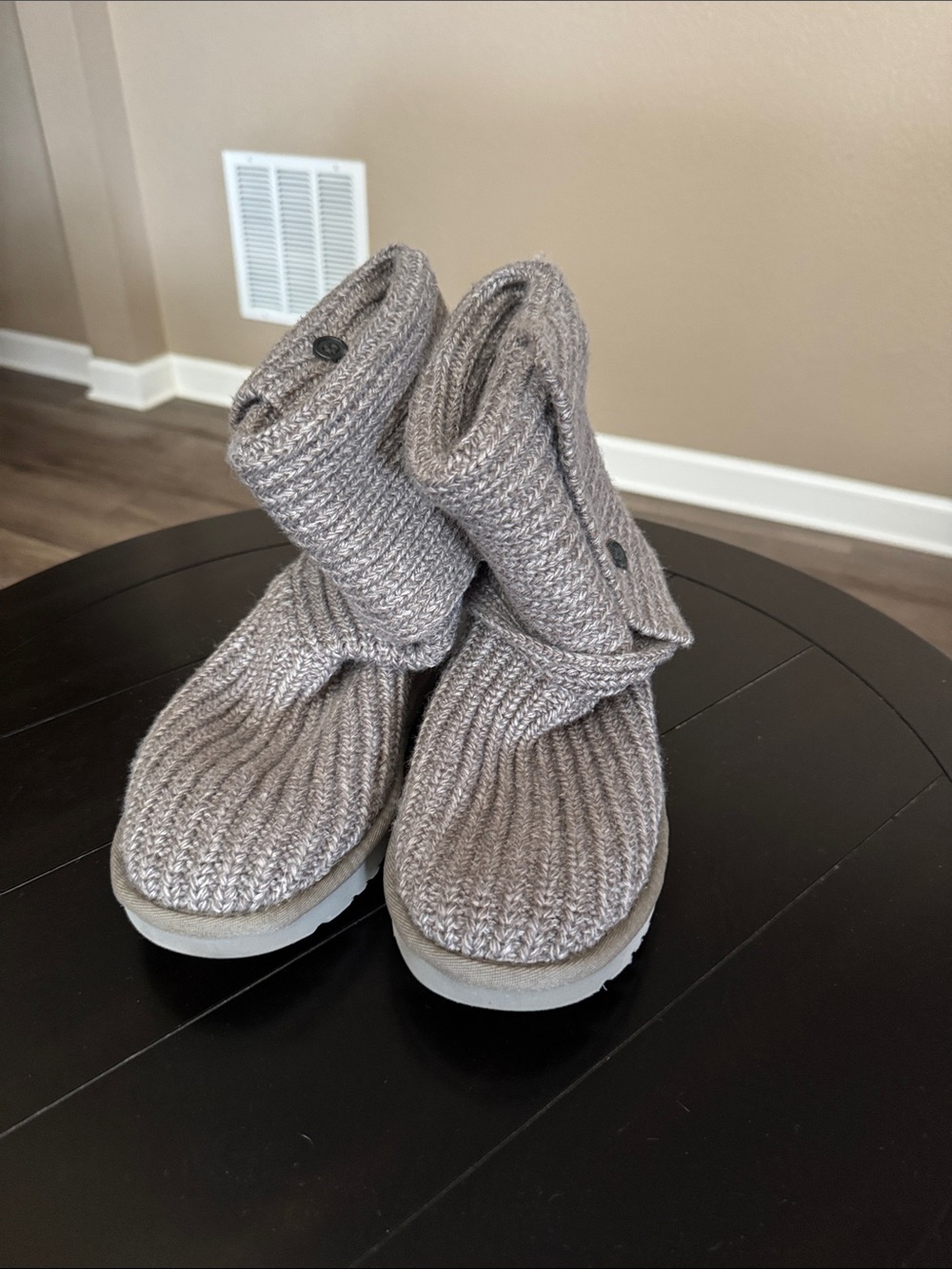 UGG Women's Grey Boots - Like New - Size 7